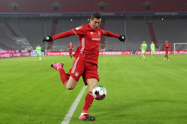 篮网大胜公牛3连胜 骑士险胜送76人3连败